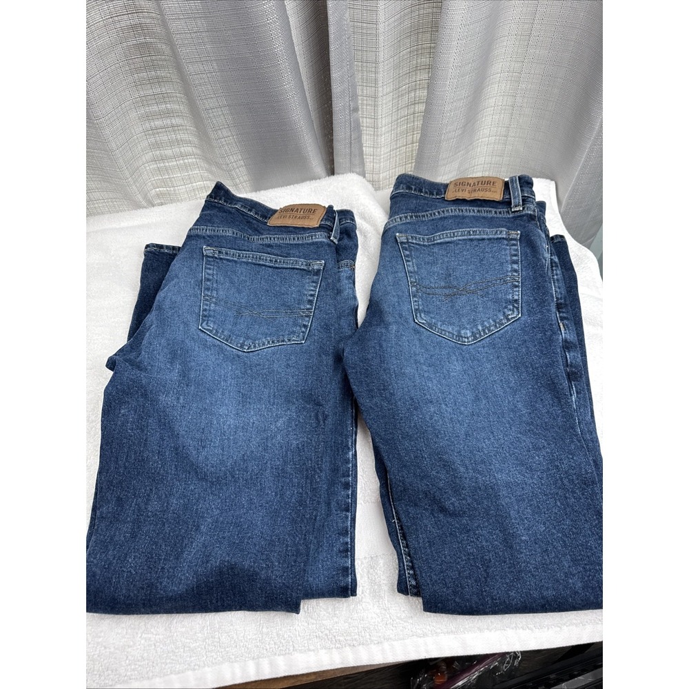 levi strauss signature jeans mens relaxed 32x32 Dark Wash Barely Worn EUC 2 Pair